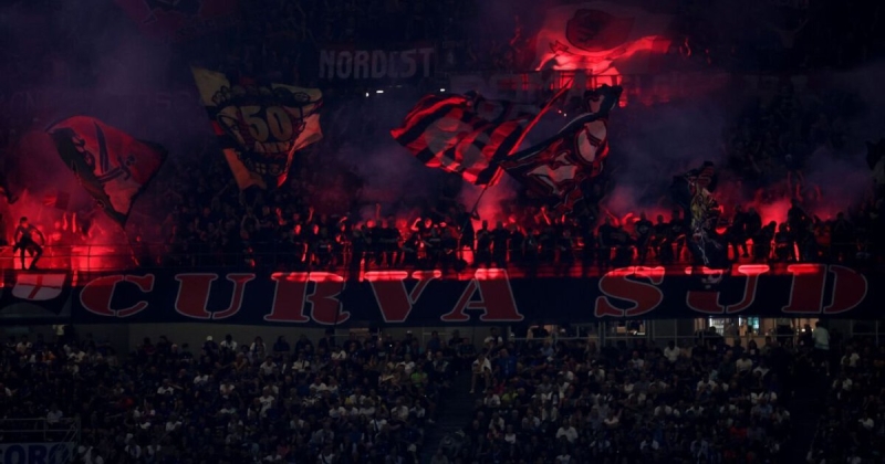 16 членов ультрас &laquo;Интера&raquo; и &laquo;Милана&raquo; приговорены к тюремным срокам по делу о связях с мафией. Лидеры фанатских группировок получили по 10 лет лишения свободы