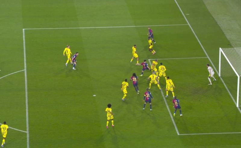 Гол Рафиньи «Боруссии» с линии ворот засчитан с ВАР. Проверяли, не попал ли вингер в офсайд после удара Кубарси