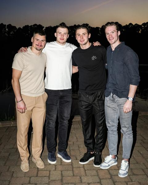 &laquo;Каролина&raquo; опубликовала совместное фото Никишина, Орлова, Кочеткова и Свечникова: &laquo;The boys&raquo;