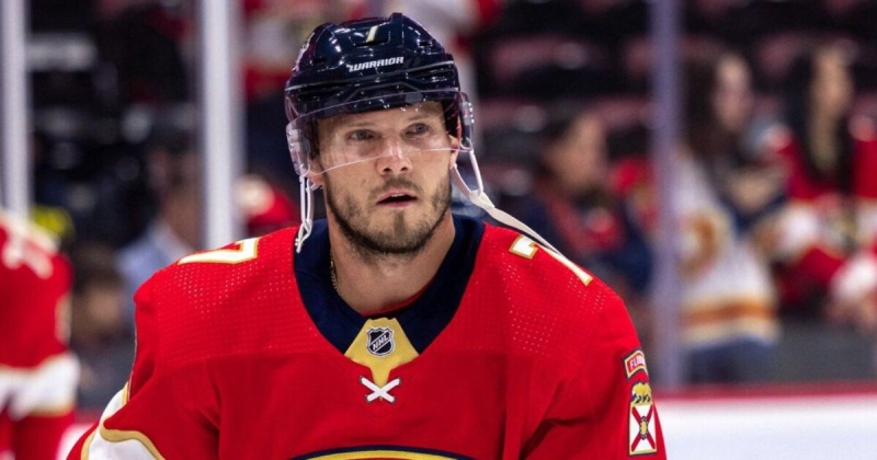 Куликов в 1-м матче серии с «Тампой»: передача, 5 хитов, 1 бросок и 1 блок за 20:00