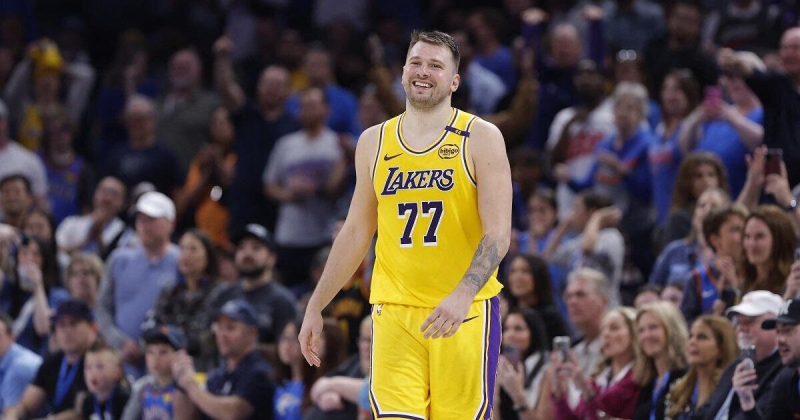 «Лейкерс» гарантировали себе 3-е место на Западе благодаря победе над «Хьюстоном»