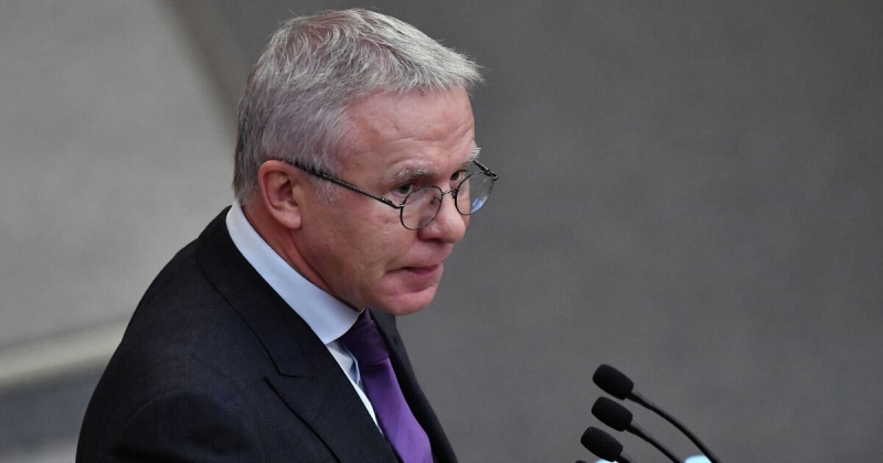 Фетисов о КХЛ: «Надо подкрутить регламент, чтобы клубы-олигархи не могли растаскивать такие команды, как «Трактор». Тогда будет прогресс»