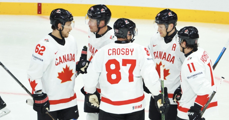 Канада выиграла 5 матчей подряд на ЧМ-2025 с общим счетом 28:2. У Кросби 2+2, Маккиннон оформил дубль против Словакии
