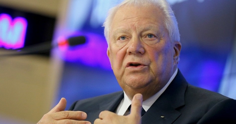 Виталий Смирнов: «Дегтярев оправдывает те надежды, которые на него возлагались. Он очень способный человек, умелый и энергичный руководитель»