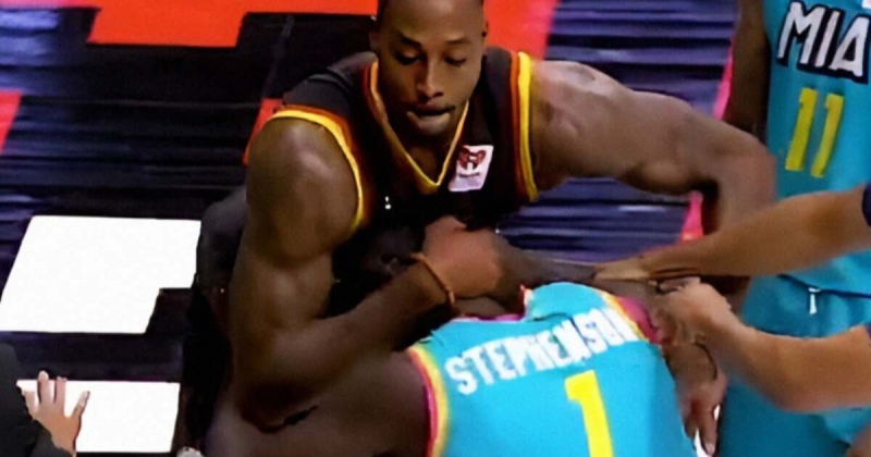 Дуайт Ховард и Лэнс Стивенсон подрались в матче открытия сезона лиги BIG3