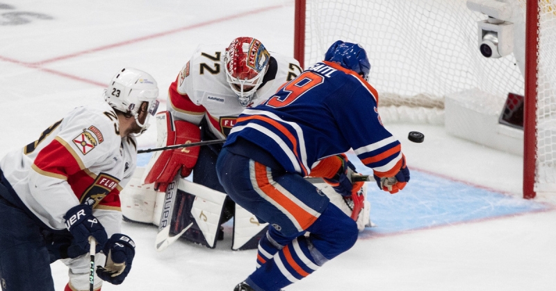 Маршанд о 2-2 «Флориды» с «Эдмонтоном»: «Одна из самых захватывающих серий, команды близки по мастерству, матчи напряженные. Это напоминает, за что мы любим хоккей»