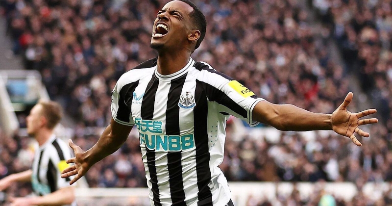 «Ливерпуль» считает, что сможет купить Исака за 120 млн фунтов и бонусы. «Ньюкасл» требует 150 млн (Саша Тавольери)