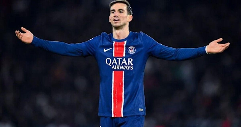 «МЮ» и «Аль-Наср» интересуются Фабианом Руисом. «ПСЖ» рассчитывает на хавбека, Энрике его ценит (Foot Mercato)