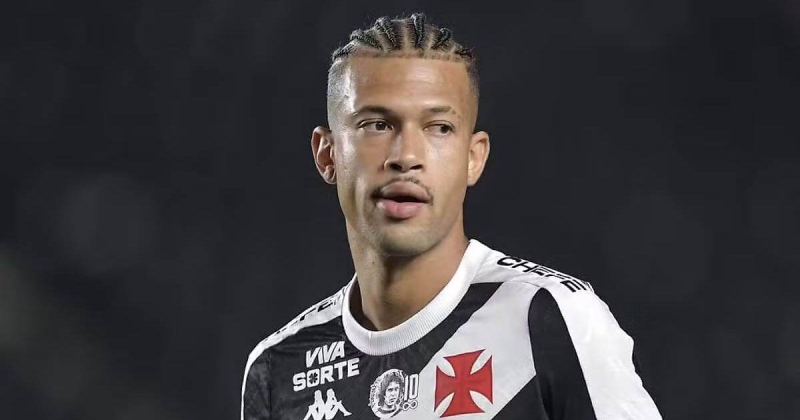 ЦСКА завершил трансфер Жоао Виктора из «Васко да Гамы», сообщили агенты защитника: «Футболист прилетит в Москву в пятницу»