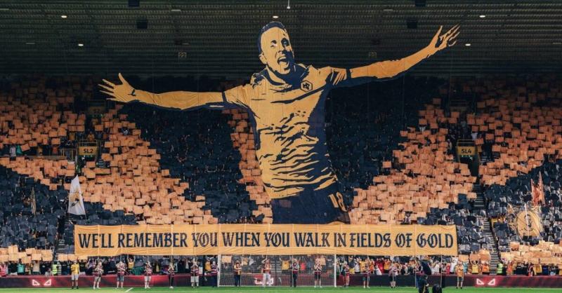 Фанаты &laquo;Вулвс&raquo; оформили трибуну огромной фигурой Жоты и почтили память экс-игрока на 18-й минуте матча с &laquo;Ман Сити&raquo;