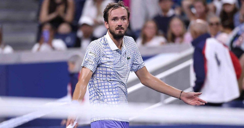 Медведев впервые с февраля 2019-го выпадет из топ-15