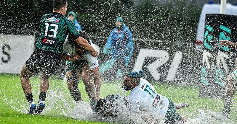 Регби под дождем и в лужах: лучшие моменты матча «Красного Яра» и «Стрелы-Ак Барс»