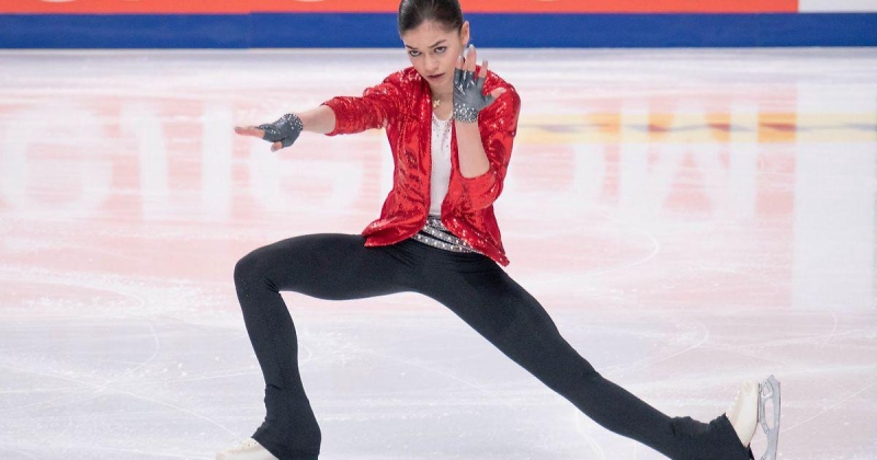 Петросян выступит в старом наряде к короткой под Майкла Джексона: черные штаны и красная куртка