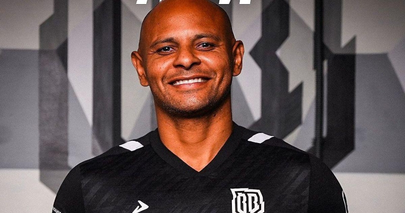 «Сатурн» играет с «БроукБойз» в FONBET Кубке России. Смолов – в старте, Ари начал матч на скамейке