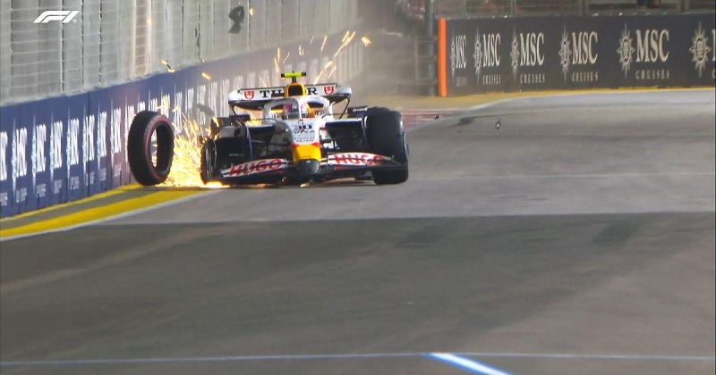 Лоусон врезался в стену и потерял шину, вызвав красные флаги в практике в Сингапуре