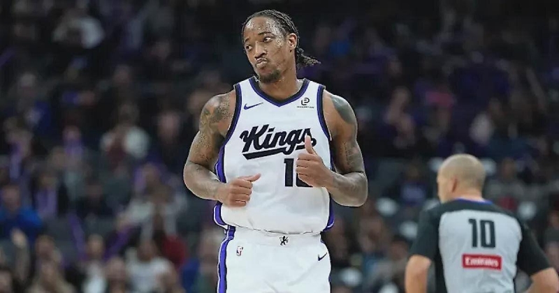 Бэм Адебайо и Демар Дерозан сцепились после фола на Пелле Ларссоне