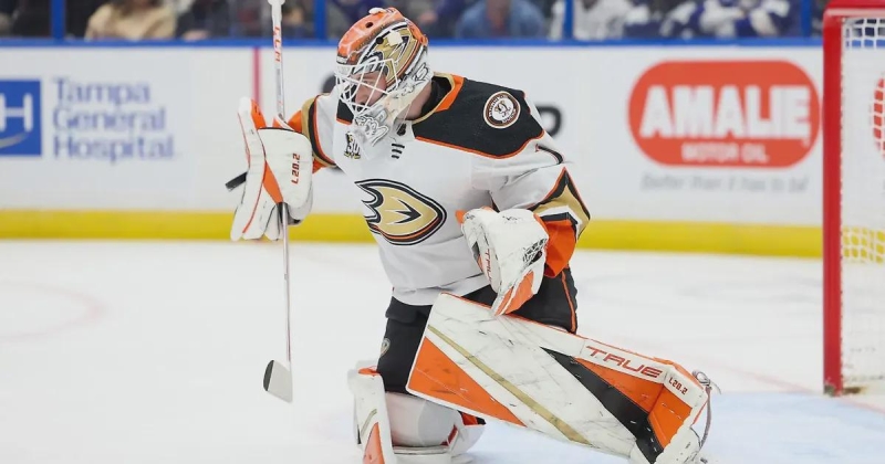 Достал с 40 сэйвами против «Колорадо», Келлер с 2+1 и Ларкин с 1+1 – звезды дня в НХЛ