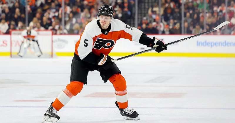 Замула не планирует возвращаться в Россию до конца сезона. «Питтсбург» выставил защитника на драфт отказов (Артур Хайруллин)