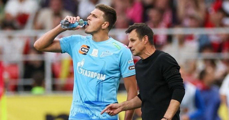 «Зениту» предлагают форвардов из России. Клуб «не готов переплачивать» и ищет игроков в Европе и Латинской Америке («Советский спорт»)