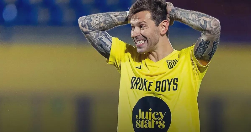 Смолов об отказе играть в Медиалиге: «Какой-нибудь клоун может тебя зарейджбайтить. Рисков больше, чем плюсов. Если бы ставил цель, играл бы в РПЛ»