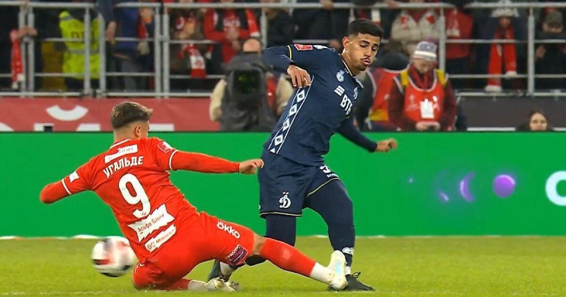 Левников верно не удалил Угальде за фол на Рикардо, считает ЭСК: «Контакт выше бутсы не был продавливающим, Манфред согнул ногу. Это предупреждение за безрассудство»