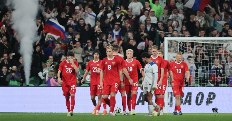 Мостовой о сборной России: «Сейчас золотое время – никакого риска, никаких нервов, ничего. Просто отдыхаешь. Ребята сыграли, помылись, попели песни, сели в автобус и уехали»