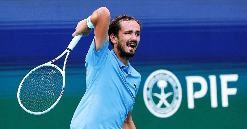 Тарпищев о выступлении Медведева в Майами: «Его лихорадило не из-за физической, а из-за нервной усталости»