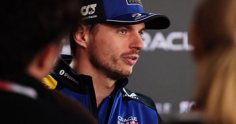 Журналисты «Ф-1» обсудили с ФИА инцидент с репортером, которого выгнал Ферстаппен. Ричардса и его коллег оскорбляли в соцсетях