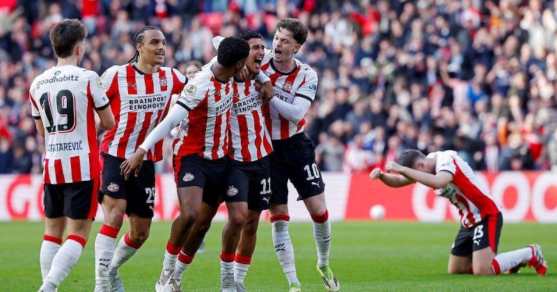 ПСВ выиграл Эредивизи в 3-й раз подряд. Идущий 2-м «Фейеноорд» не сможет догнать лидера после ничьей с «Волендамом»