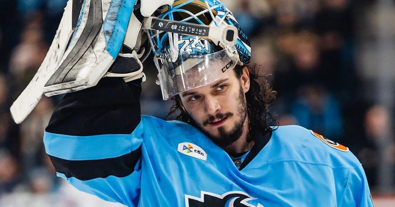 Демченко про слухи о пропуске игры Кубка Гагарина-2025 из-за дня рождения отца: &laquo;Знаю, кто это заказал. Человек работает в &laquo;Тракторе&raquo;, имеет бизнес, а такой дичью занимается&raquo;