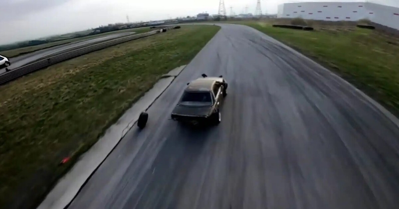 Дрифт. Артем Перепелица о &laquo;вернувшейся&raquo; на диск слетевшей покрышке: &laquo;Конечно, я очень удивился. Забавно получилось&raquo;