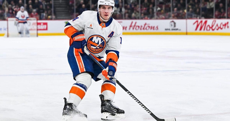 Форвард &laquo;Айлендерс&raquo;&nbsp;Хорват&nbsp;пропустит минимум неделю из-за травмы нижней части тела