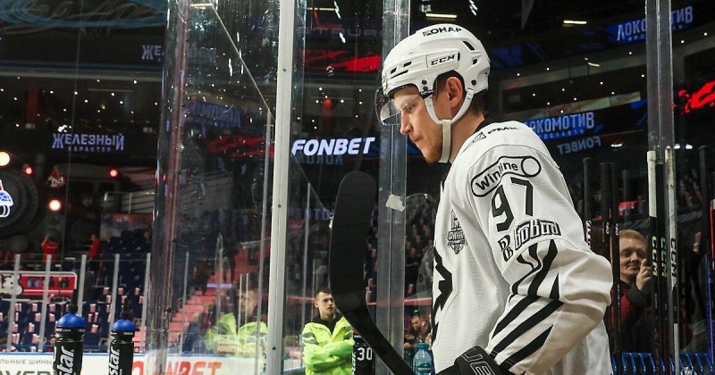 Глотов о «Тракторе»: «Игроков такого уровня, как Кравцов и Шабанов, просто заменить нельзя, но не исключено, что новички проявят себя. Я сам рассчитываю выйти на новый уровень. Мы по-прежнему претенденты на Кубок Гагарина»