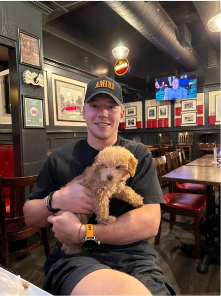 Грицюк встретился с Демидовым в Монреале. Он сделал фото с собакой форварда «Канадиенс»