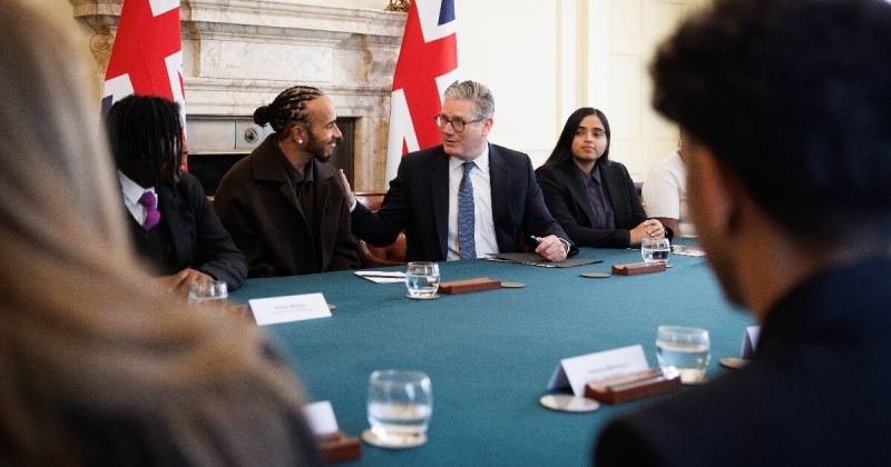 Хэмилтон и премьер Великобритании Стармер обсудили вопросы образования и возможностей для детей