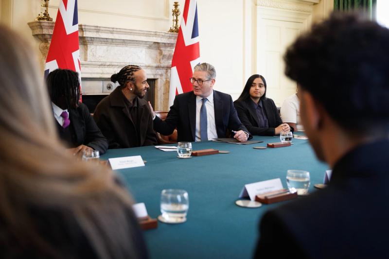 Хэмилтон и премьер Великобритании Стармер обсудили вопросы образования и возможностей для детей