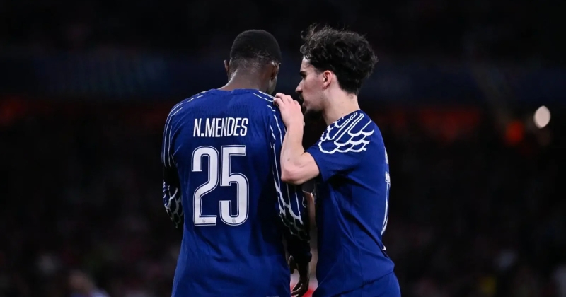 Мартинес о претендентах на &laquo;Золотой мяч&raquo;: &laquo;Витинья и Мендеш превосходят остальных. Я думал, что идеальных игроков не бывает, но Нуну близок к этому. Лучший левый защитник, которого я видел&raquo;