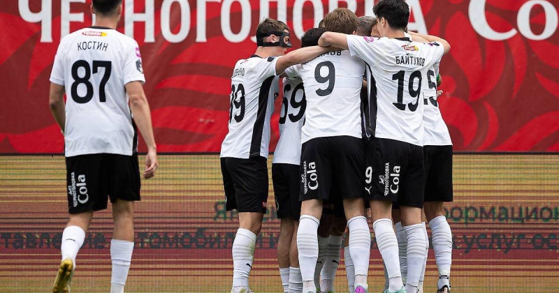 «В нашем футболе многих можно посадить, если копнуть поглубже. Зачем было так наказывать «Торпедо»?» Чухлов об исключении клуба из РПЛ